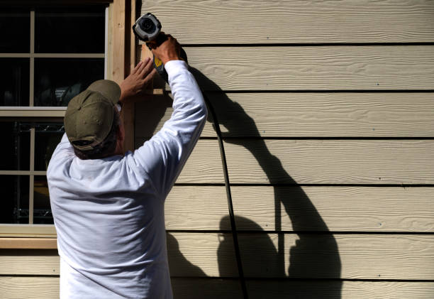 Storm Damage Siding Repair in Myrtle Grove, FL